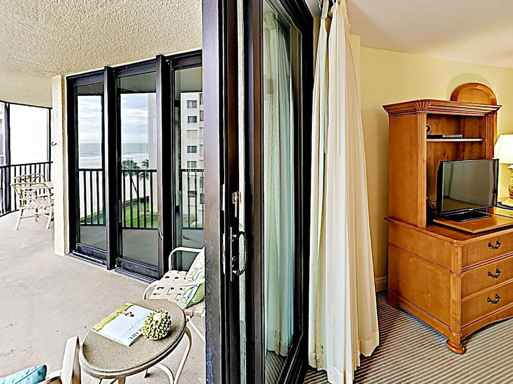 New Listing! All-suite Beach Getaway W/ Pool 2 Bedroom Condo