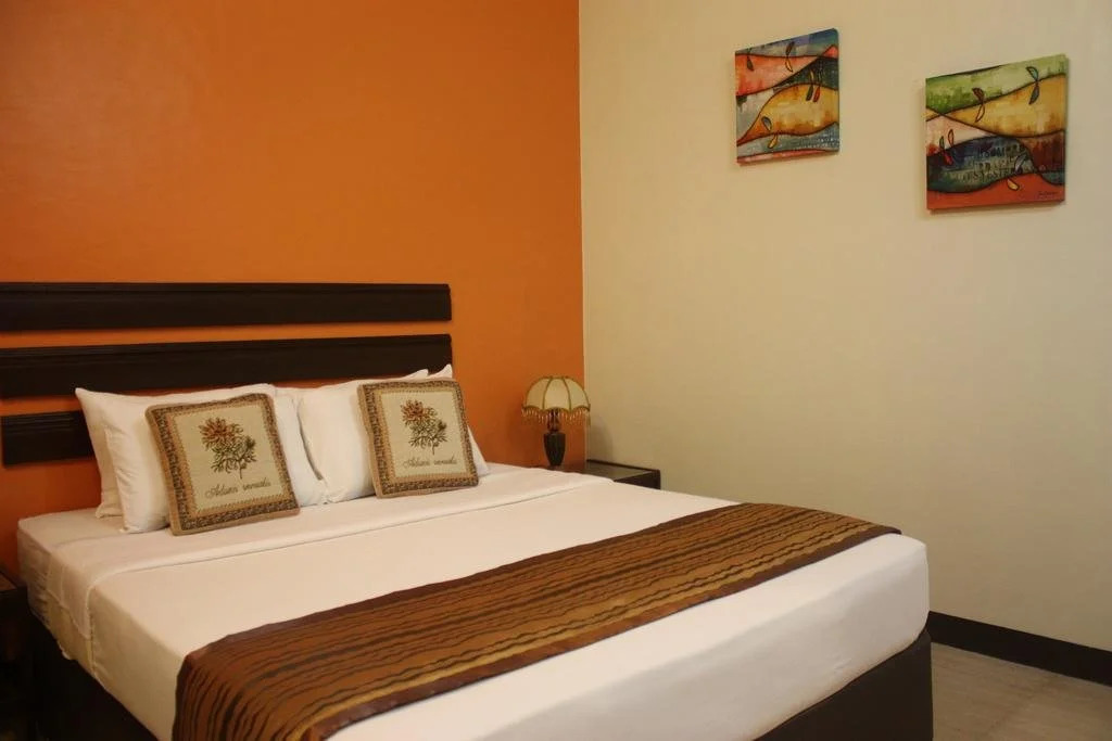 La Piscine Bed & Breakfast