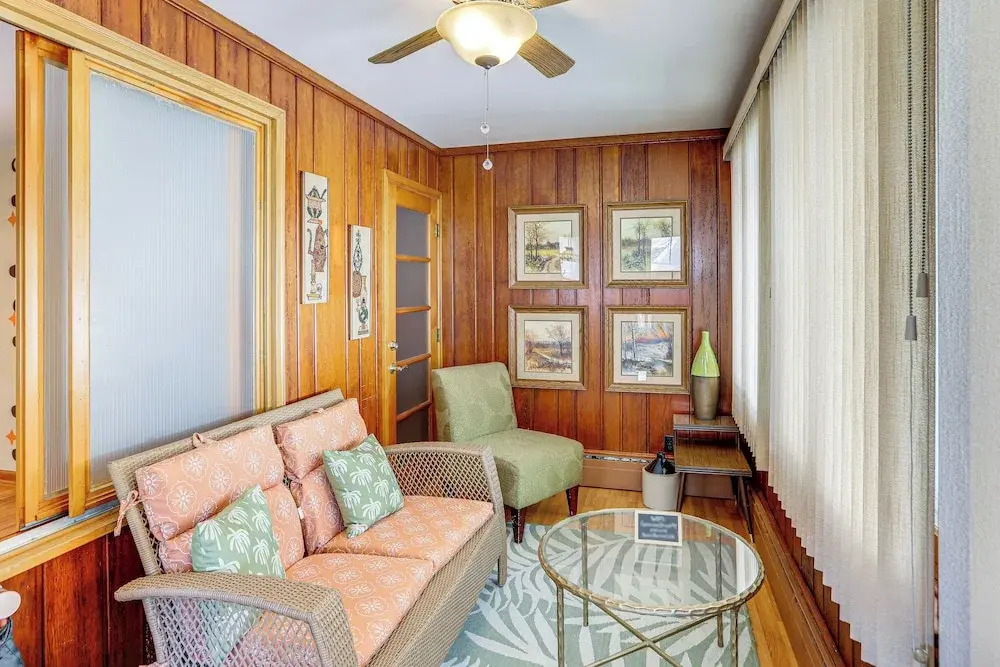 < 1 Mi to Dtwn Tiffin: Home w/ Outdoor Space!