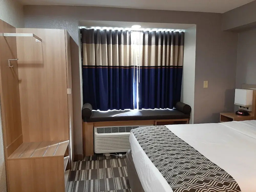 Microtel Inn & Suites by Wyndham Starkville