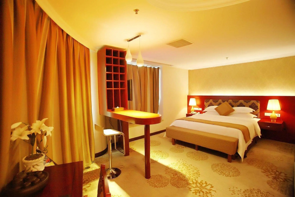 Carefree Hotel