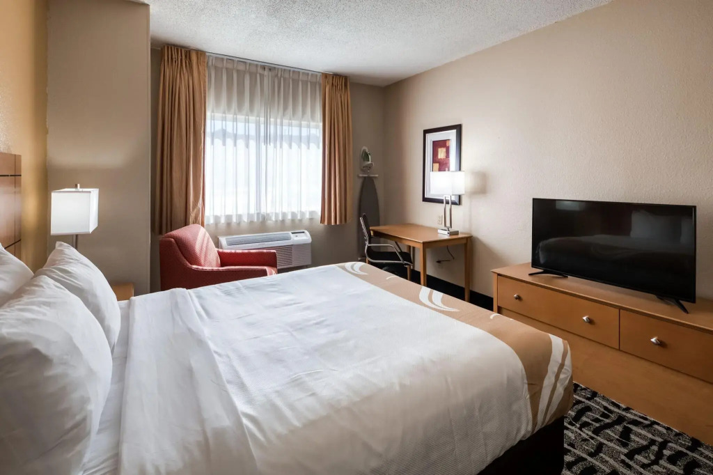 Quality Inn & Suites Springfield