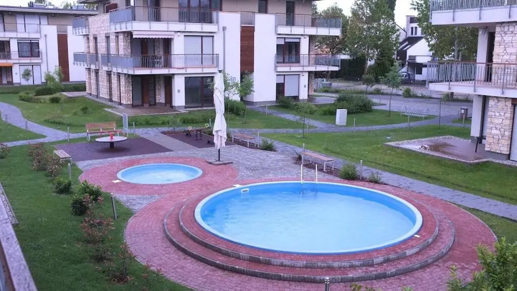 Lakeside Luxury Apartment