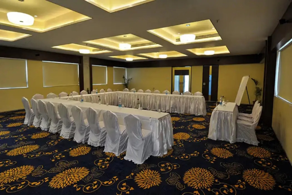 Tarawade Clarks Inn Pune