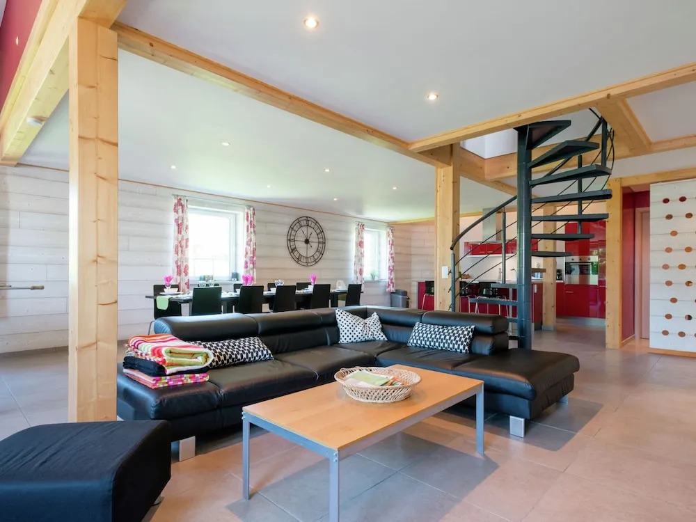 Rustic Retreat, Ovifat
