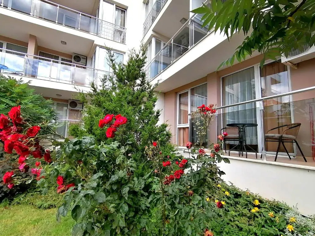 Sineva Del Sol Apartments