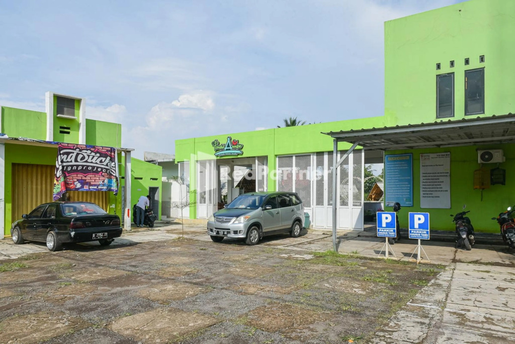 Pondok Anisa near Kolam Renang The Bagelen RedPartner