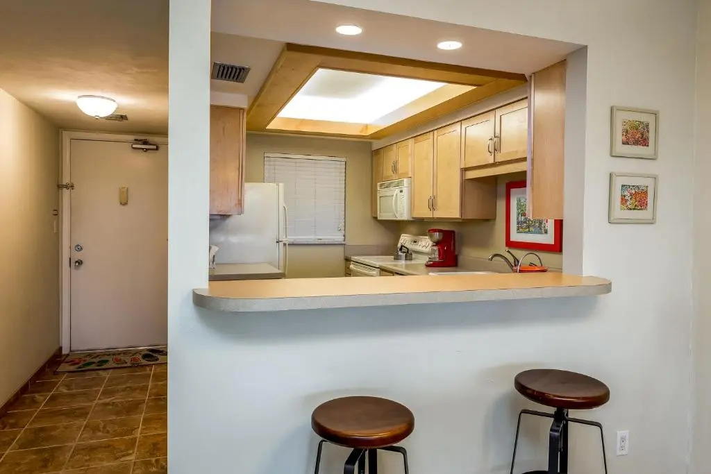 Sand Caper 202, Sleeps 4, Gulf Front, 2 Bedrooms, Elevator, Heated Pool