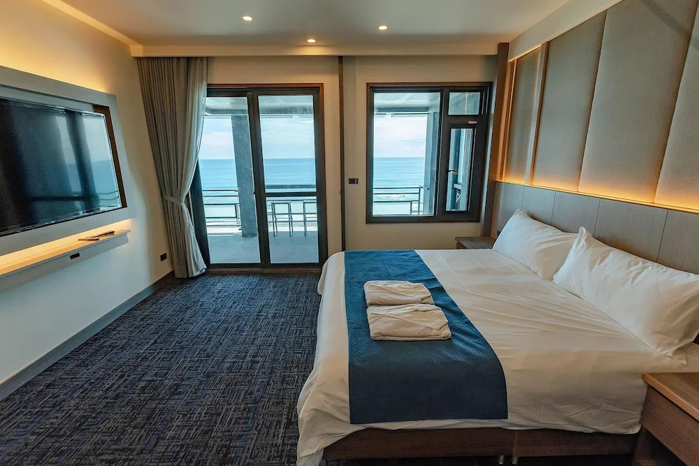 Seaview Villa Coastal Estate