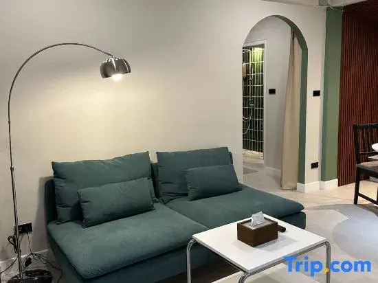 Mid-century modern stay - “Kasa Haus”