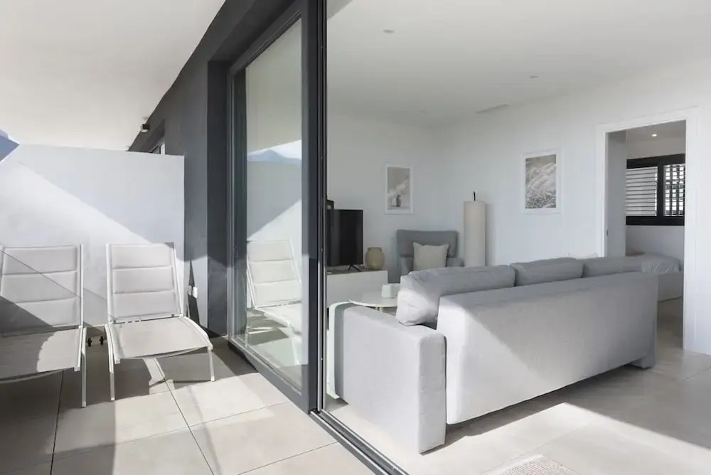 Elegant Luxury Suite With Terrace in Higueron