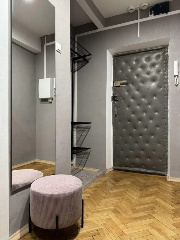 Очаровательная современная квартира 2 спальни, парковка, рядом Зоопарк