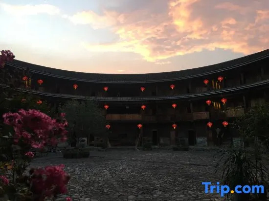 Longchang Tulou Guesthouse