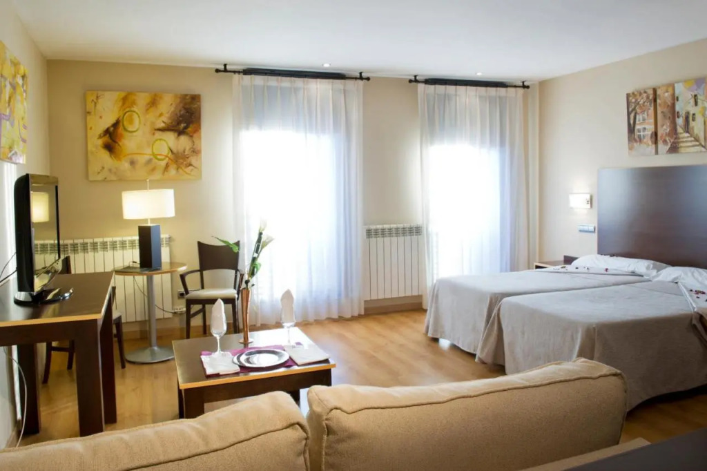 SNÖ Hotel Ciudad de Sabiñánigo