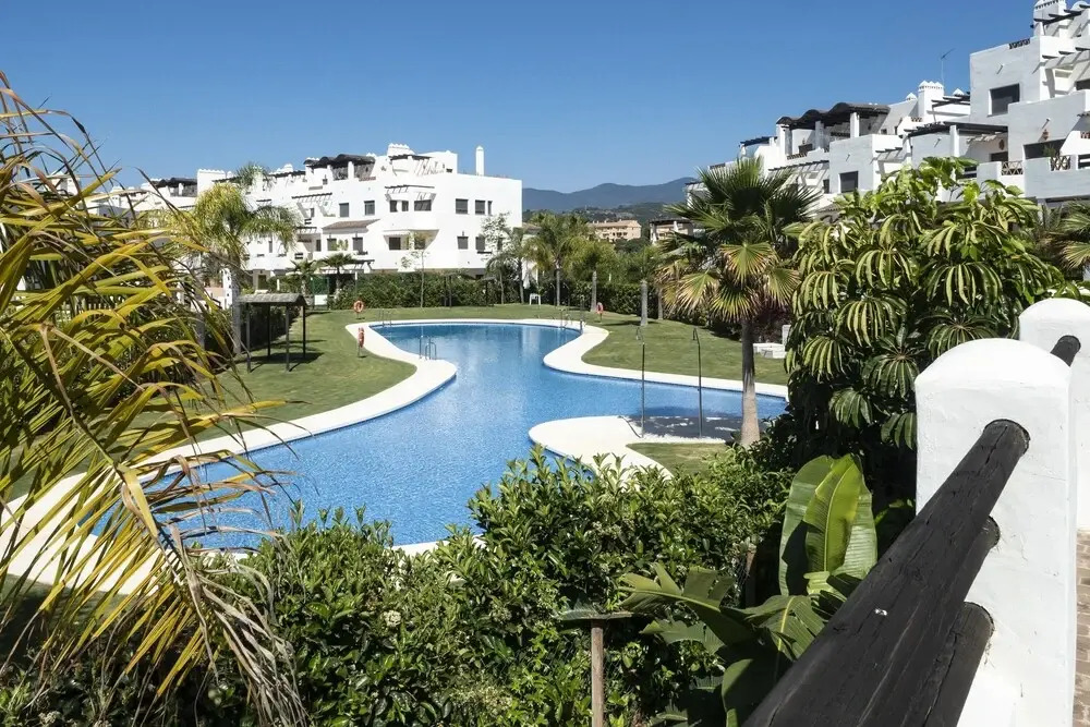 Sunset Golf Groundfloor Shared Pool