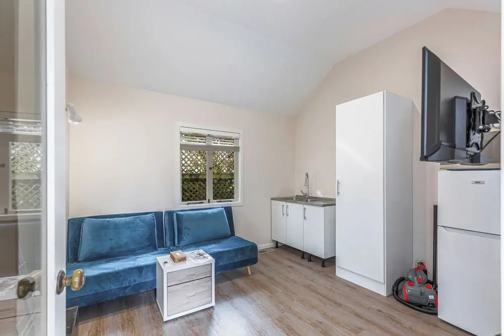 Serene 2BR Home w Grill & Yard by Zodiak Stays