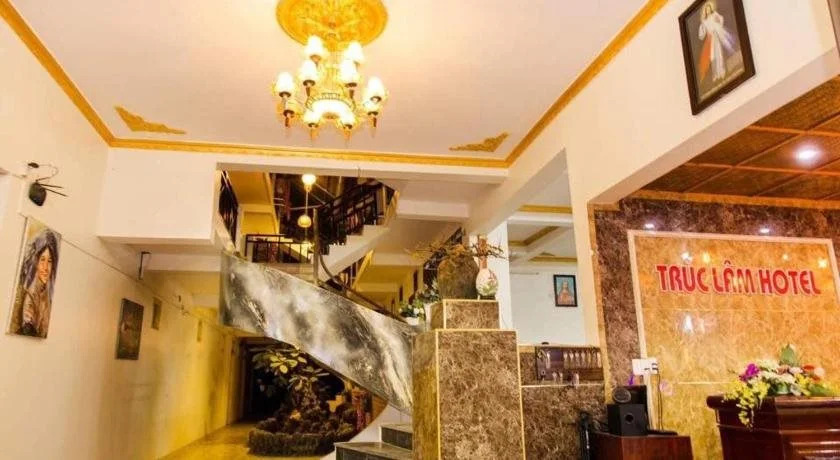 TRUC LAM HOTEL