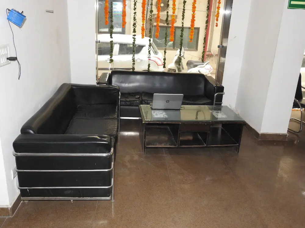 Hotel Dee Continental