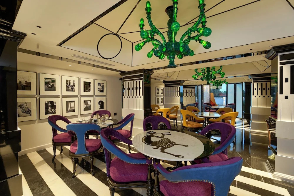 Noah Sky Suites