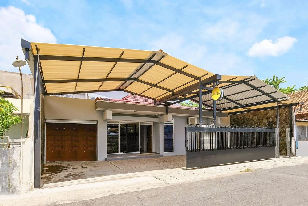 Omajo by OYO Rooms