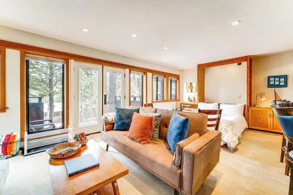 Hike, Sled & Ski! Cozy Tahoe City Condo w/ Hot Tub