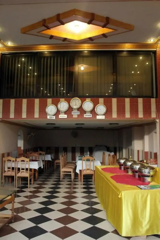 Akbar International View Hotel