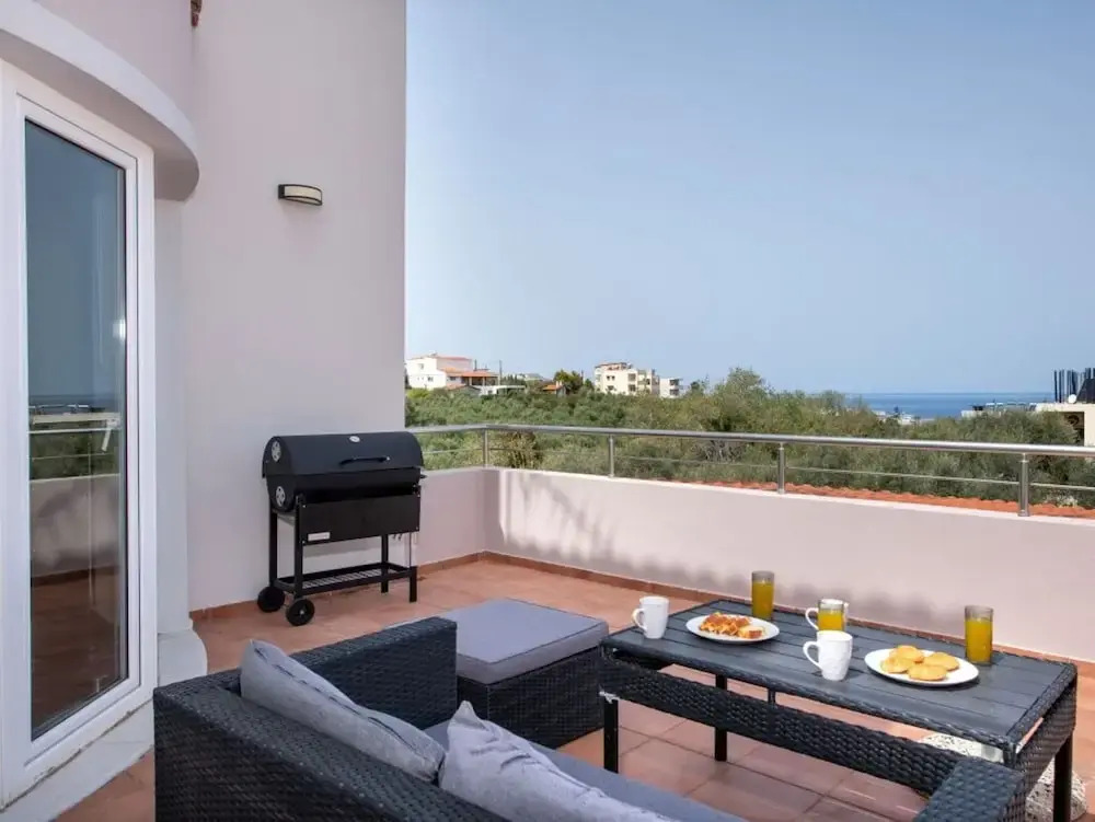 Green Hill Family Villa