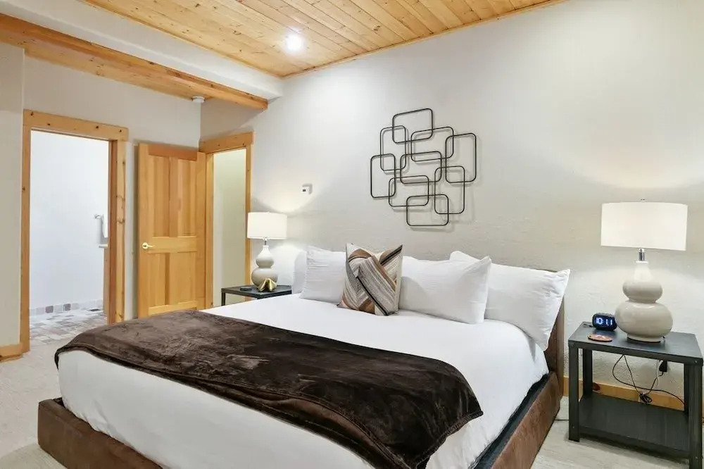 301 - Three Bedroom Condo with Spa Bristlecone by Deer Valley Resort