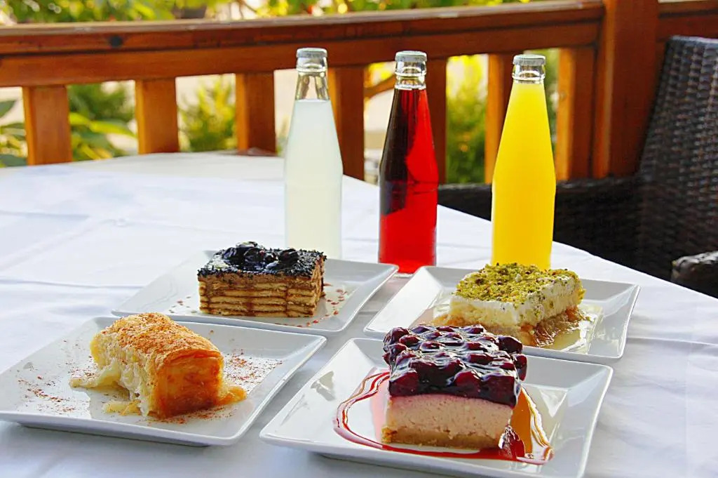Archipelagos Hotel
