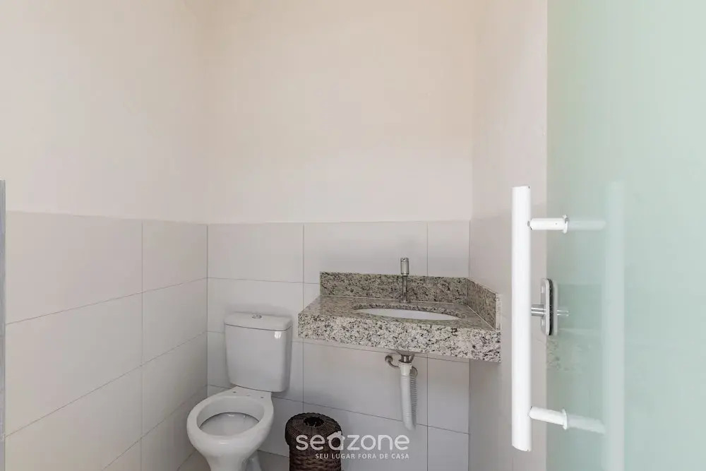 Comfortable Home With Great Location! Bmr0004