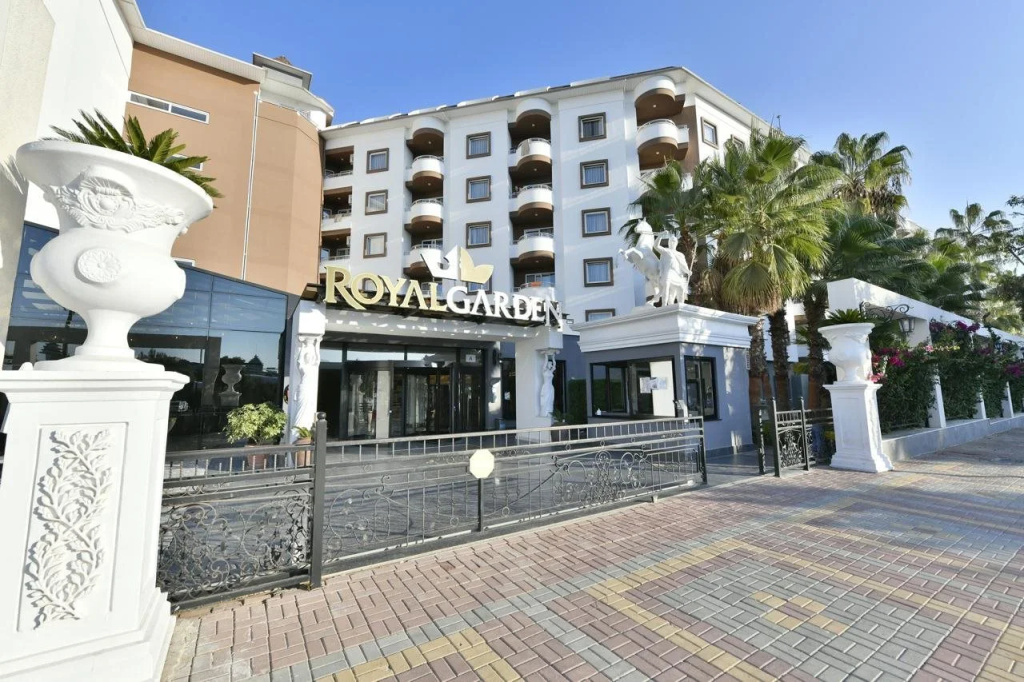 Royal Garden Beach Hotel