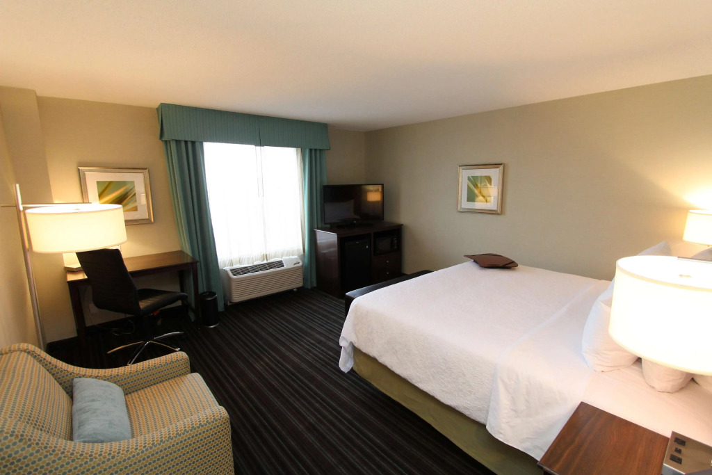Hampton Inn & Suites by Hilton St. Johns Airport