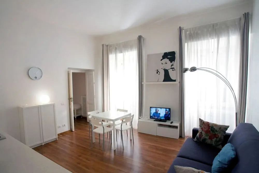Flatinrome Navona
