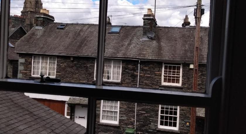 The Lakes B&B