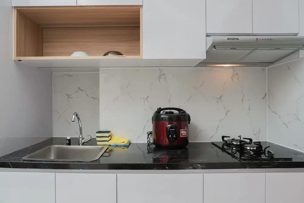 Pleasant 1br Apartment at Puri Orchard