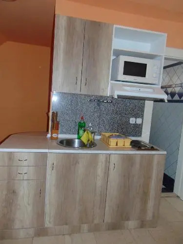 Leander Apartman