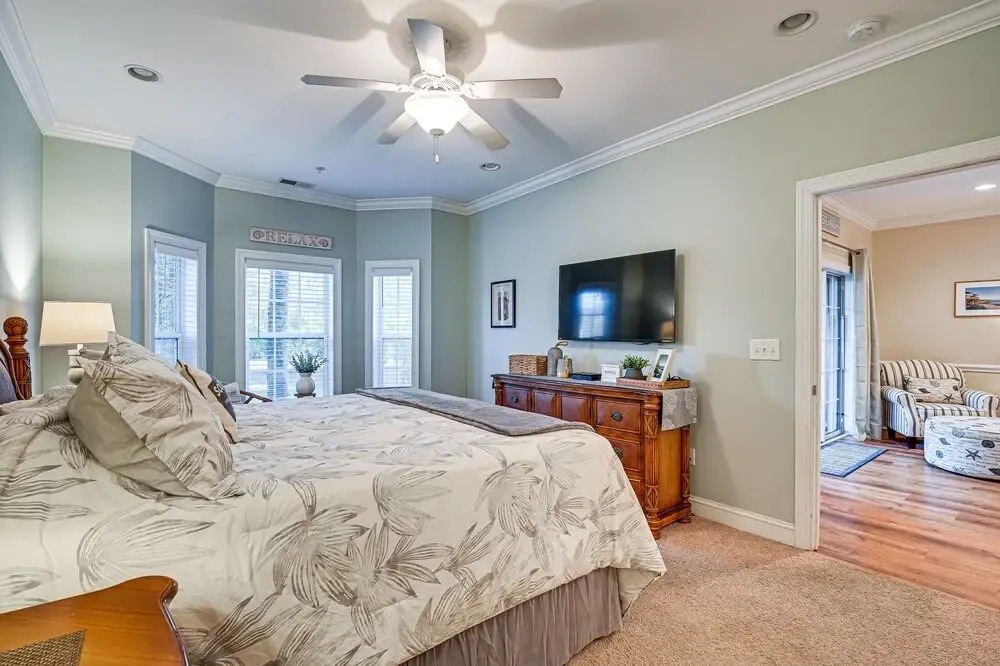 Murrells Inlet Condo w/ Pool Access: Near Beach!