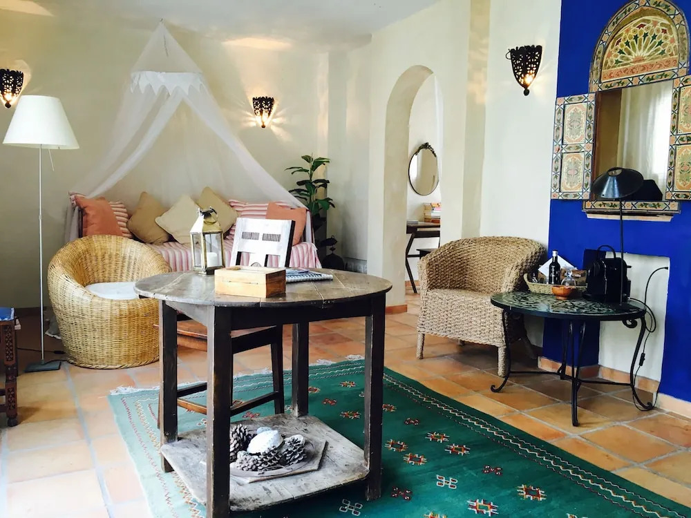 Darcilla Guest House