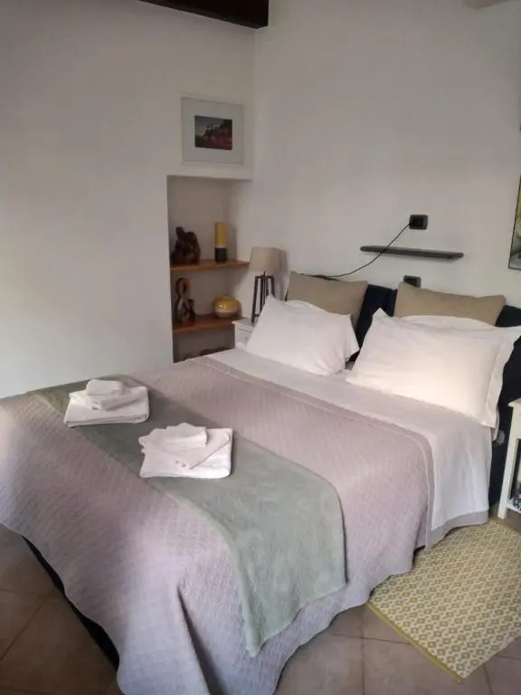 Dume Cosy Apt - Central - Near the Beach with A.C.
