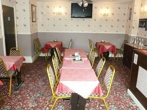 Melrose Hotel
