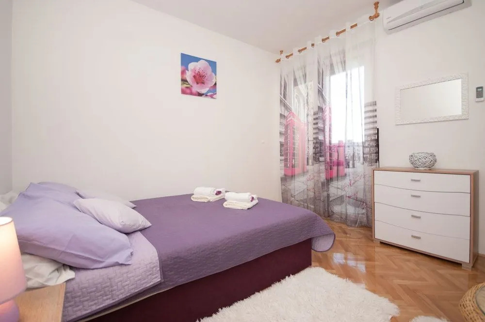 Studio apartment Tina
