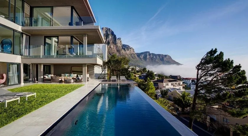 CB-ONE Luxury Stay