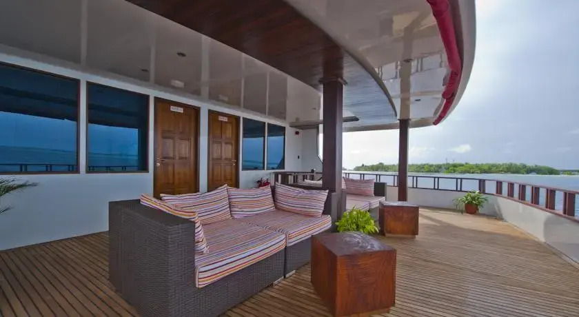 Theia Liveaboard