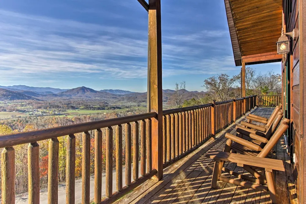 Cabin w/ Breathtaking Views, Pool Access & Theater