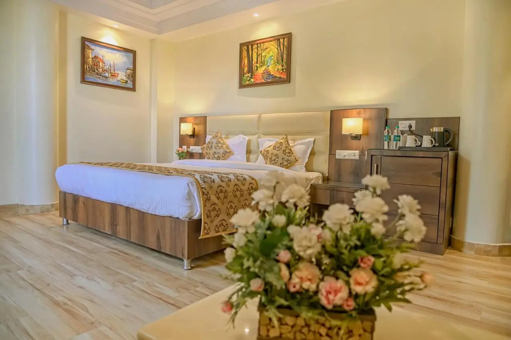 Hotel Hira Inn-10mins From Railway Station & Bus Station