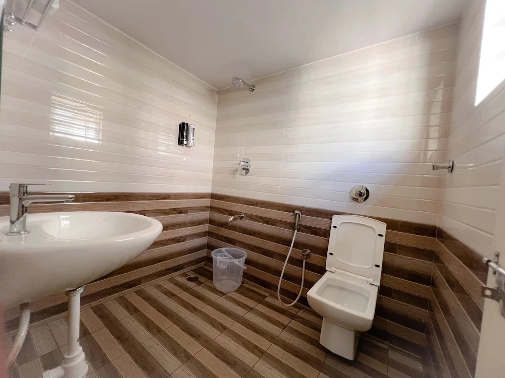 FabHotel BNS Comforts