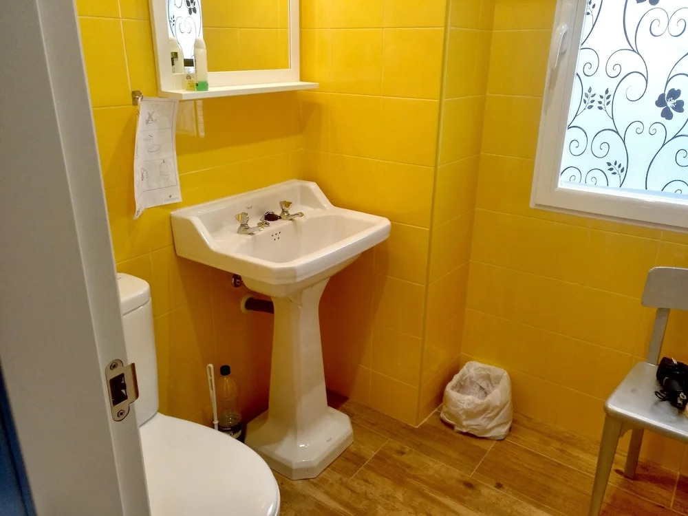 Apartment With 2 Bedrooms in Sotillo de la Adrada, With Wonderful Mountain View and Terrace