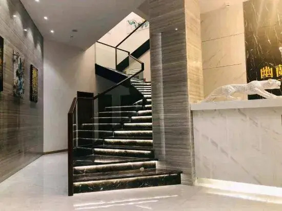 Mtiger E-Sports Hotel