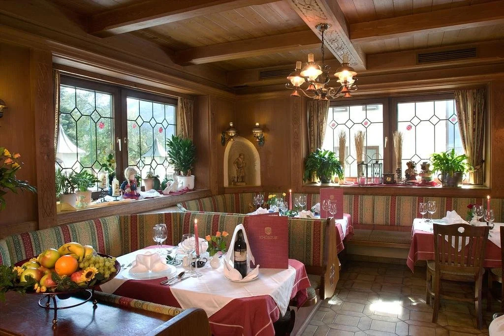 Hotel Dorfgasthof Schlösslstube
