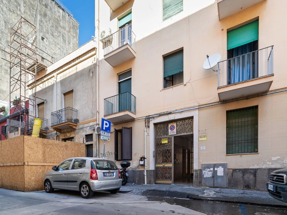 Pleasant Holiday Home in Catania With Balcony